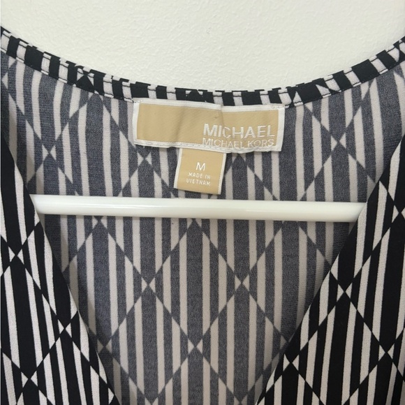 Michael Kors Black and White Sheath Mini Dress‎ - Picture 2 of 4